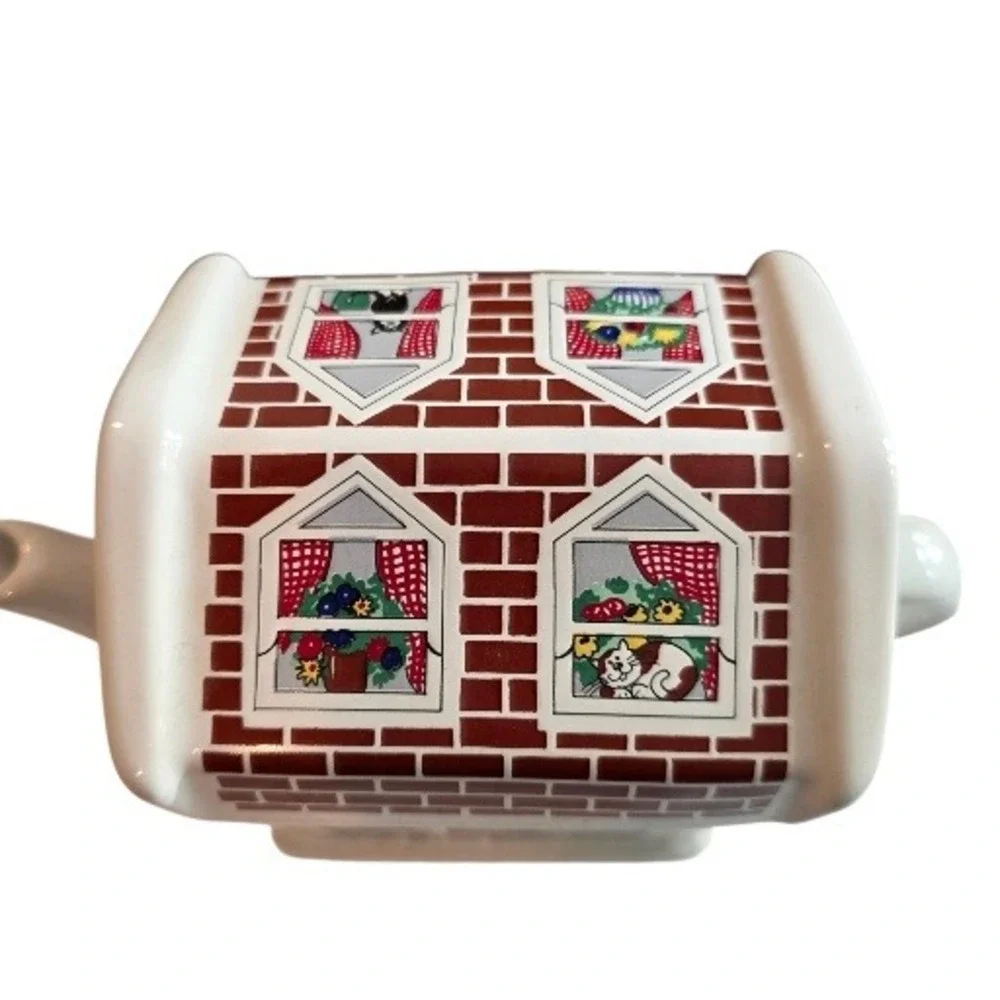Vintage 70s Wade England Pet Shop Teapot, Kitchen Shelf Decor READ